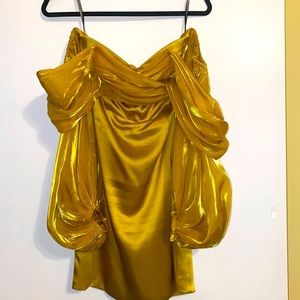 Golden strapless dress